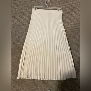 White maxi or midi skirt